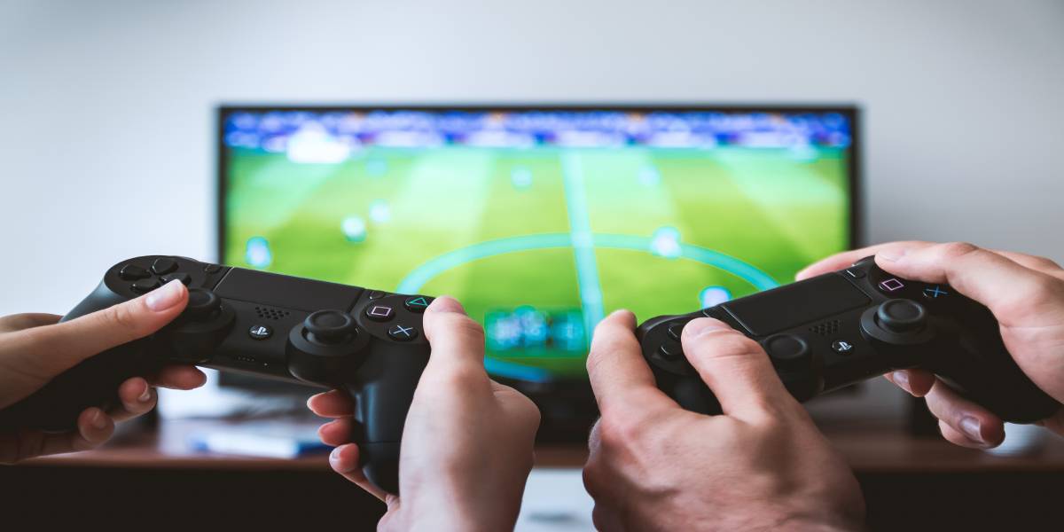 Seleção de jogos para PS4 ideais para jogar com amigos nas festas de fim de ano.