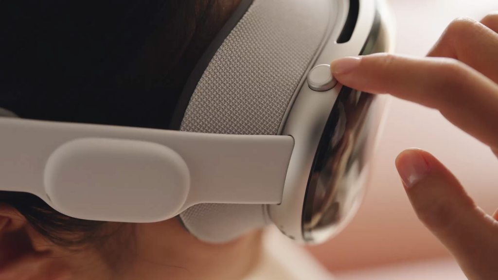Apple Vision Pro revoluciona: suporte a streaming de PS5 e mais! Descubra jogos além da tela, mergulhe em mundos virtuais.