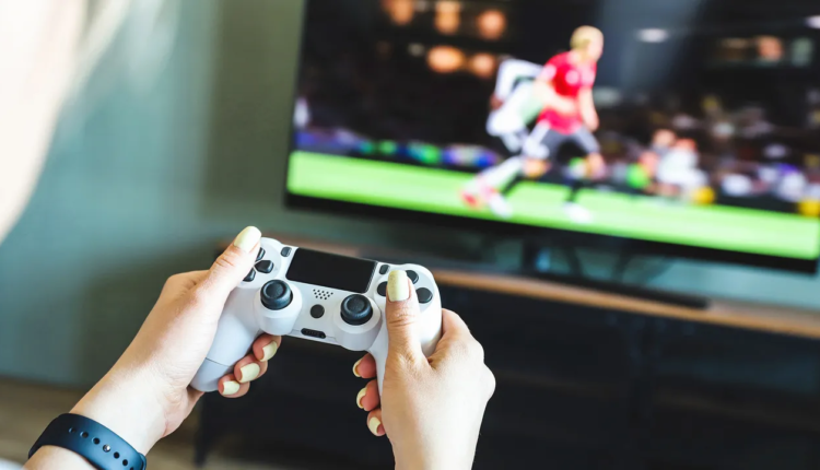 Proteja seu PS5 de surpresas elétricas! Adquira o iClamper agora e garanta jogos ininterruptos. Não espere o próximo raio cair!