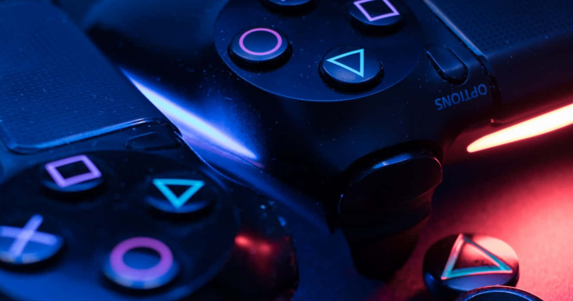 Dois jogaços gratuitos no PS4?! Não perca essa chance única de aproveitar grandes aventuras sem gastar nada. Corra agora e baixe já!