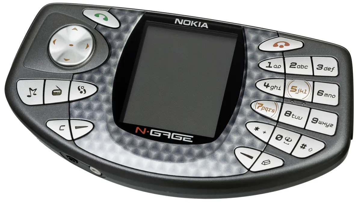Você se lembra do N-GAGE? O celular/console portátil da NOKIA!