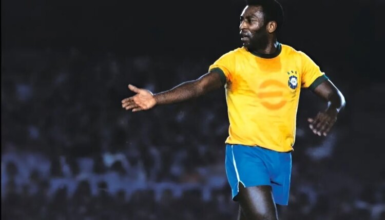 Pelé estreia no eFootball para comemorar 30 anos da série