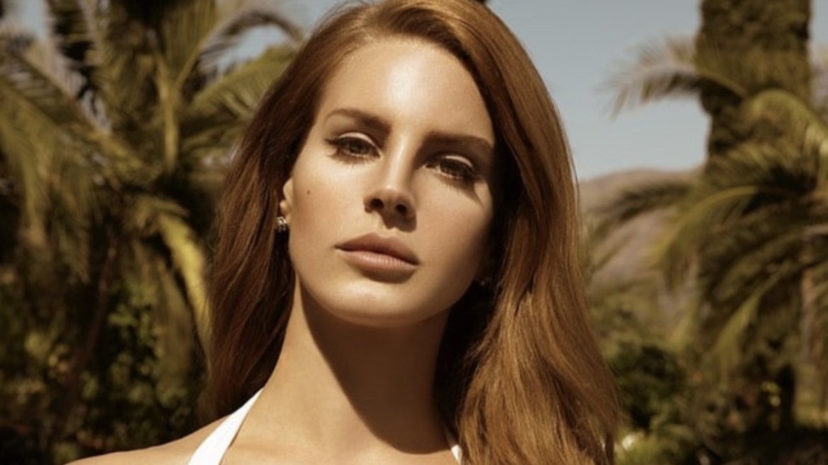 Grammy Winner Lana Del Rey Potentially in Line to Sing 007 First Light's Theme Song