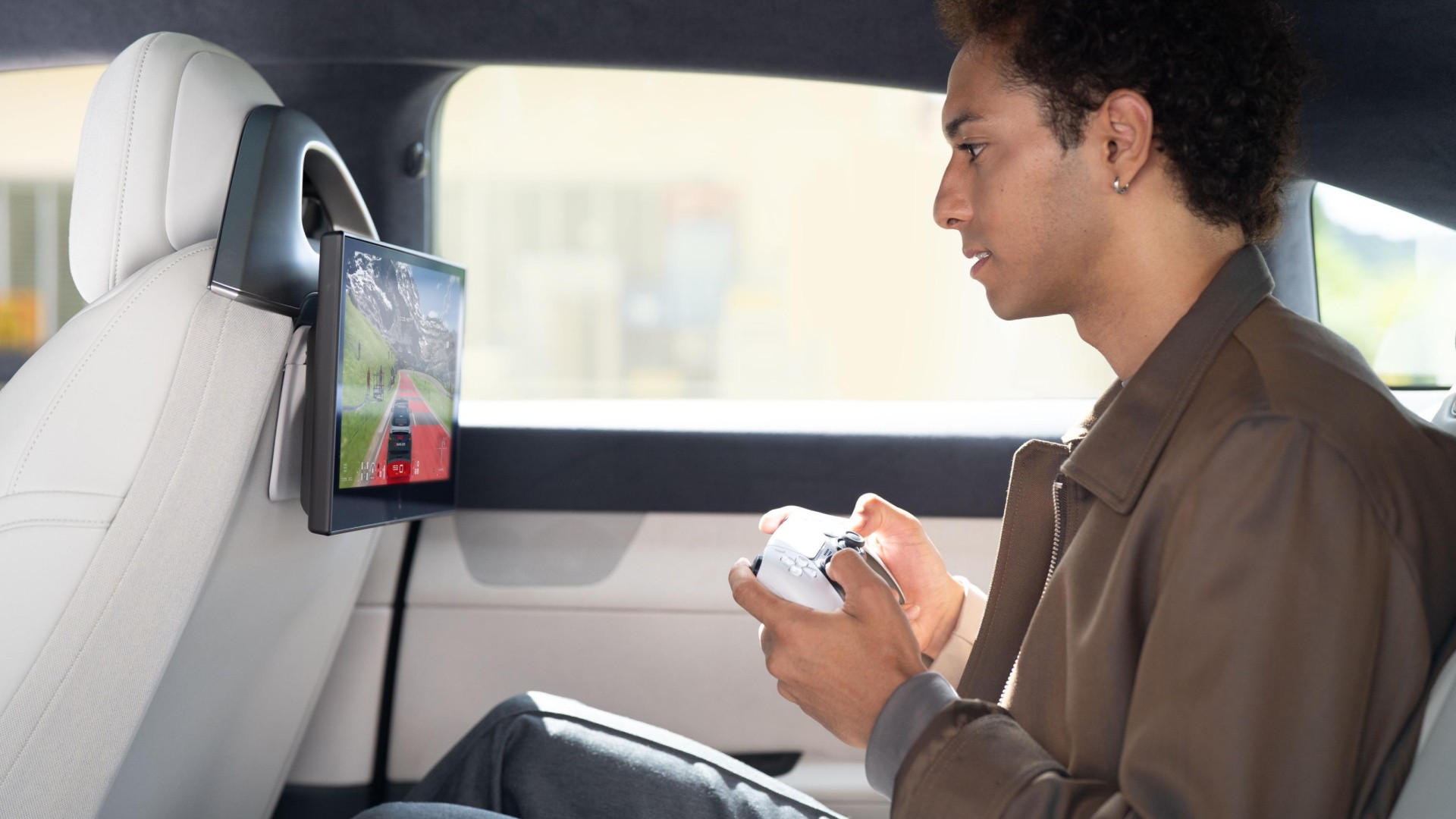 Sony e Honda lançam carro elétrico com integração total do PS5